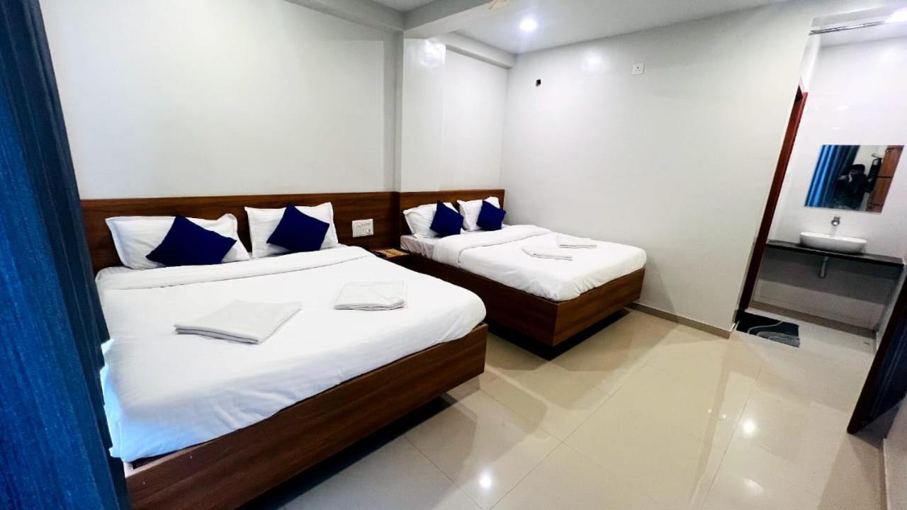Hotel Sai Smruti Shirdi Zimmer foto